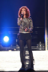 组图：香港唱片销量大奖 汪明荃郑少秋携手献唱