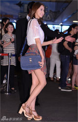 组图：裴勇俊金秀贤等捧场朴振英新片