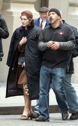 幻灯图：温丝莱特离婚后首部作品出演单身母亲