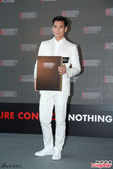 组图：彭于晏出席品牌活动 一身白衣帅气抢镜