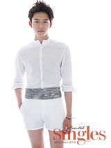 高清组图：《鲨鱼》延俊锡写真花美男魅力足