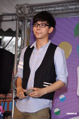 组图：胡夏获称“公益王子” 25日台北开唱