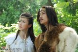 高清组图：孙菲菲女娲造形曝光 身披羽毛展迷人风情