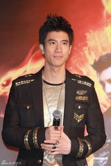 组图：王力宏暌违6年香港开唱避谈舒淇