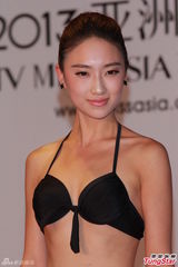 组图：亚洲小姐选拔深圳面试 选手身段招数各异