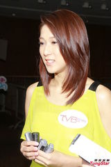 组图：钟嘉欣有意拍怀孕写真作珍藏