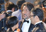 组图：闭幕片导演三谷幸喜、主演役所广司亮相