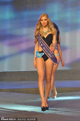 组图：世模小姐比基尼总决赛 长腿纤腰黄金比例