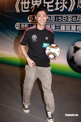 高清：关楚耀谢卫兰寄语祝福 坦言未收其演出邀请