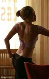 幻灯图：詹妮弗-洛佩兹获评时尚先锋 十年美图欣赏