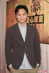 组图：张智霖否认购浅水湾豪宅