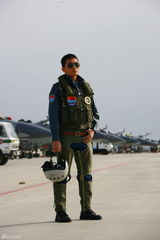 高清组图：电影《歼十出击》帅气男兵剧照