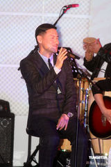 幻灯：张学友推全新大碟 因版税问题或将被无线封杀