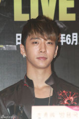 组图：韩男团BAP为巡演香港站准备特别舞台