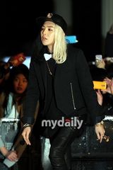 组图：韩Gaon K-pop颁奖bigbang等闪耀红毯