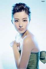 组图：徐百卉冷艳写真明媚动人