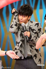 高清：罗志祥PK前辈猪哥亮 综艺达人惺惺相惜