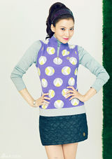 组图：韩星尹世雅高尔夫写真 靓丽可人活力四射