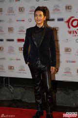 组图：吴奇隆光棍节不谈爱 刘诗诗身体亮红灯