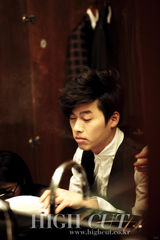 组图：玄彬柏林时尚写真曝光 尽显帅气型男气质