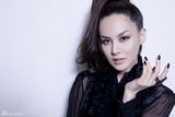 高清组图：韩星IVY新专辑写真 眼神迷离另类迷幻