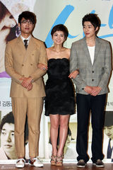 高清组图：韩星张瑞希性感宣传新剧《妇产科》