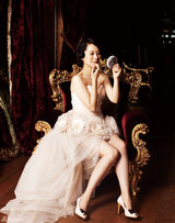 高清图：海清婚纱写真成熟优雅 演绎待嫁幸福新娘