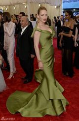 高清图：大都会朋克派对众星个性礼服狂野性感