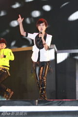 组图：王后驾到收官 谢霆锋李宇春孙燕姿热爆全场