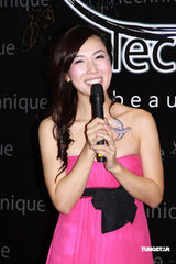 幻灯：李诗韵投资化妆学校 荣升老板娘喜极而泣