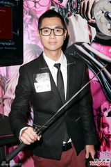 组图：郑俊弘工作多狂吸金 杨爱瑾不心急结婚