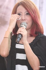 组图：“神木与瞳”黄美珍单飞发片