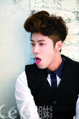 高清图：东方神起与少时徐贤拍大片浪漫如童话