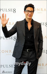 组图：韩艺人丹尼尔亨利担任健身俱乐部形象大使