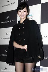 组图：玄英裴瑟琪等众星盛装出席 助阵时装秀