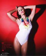 高清图：42岁凯莉米洛登封面 展熟女风采秀曲线