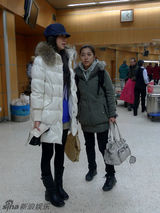 幻灯图：流行语霸占春晚四审 郭达黄宏节目反响平平