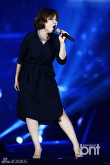 组图：韩团2PM与missA等出席音乐盛典尽情狂欢