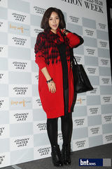 组图：韩星朴诗妍Bada等精装出席首尔时装展