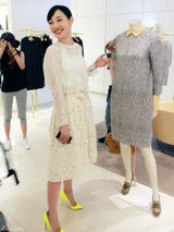 组图：白百何优雅亮相 红唇白裙清新纯美