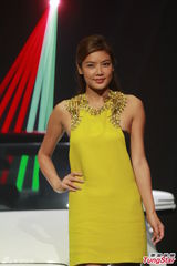 组图：乐基儿丰满亮相亲口否认再婚 没联络黎明