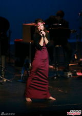 组图：民谣歌后携手苏格兰女声香港开唱