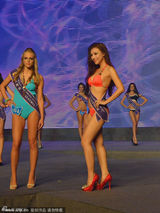 组图：世模小姐比基尼总决赛 长腿纤腰黄金比例