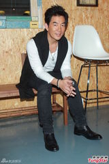 组图：任贤齐忆与陈升醉酒演出被太太责备