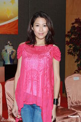 组图：梁乃鹏慰劳《回到三国》剧组 林峰马国明斗帅