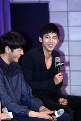 高清组图：姜志焕成宥利出席新片《车刑警》发布会