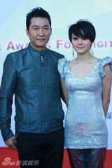 幻灯：第10届百合奖红毯星光熠熠 汤唯成最大亮点