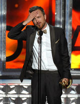 组图：《绝命毒师》艾伦-保罗再获剧情类最佳男配角