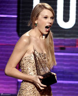 高清：众星献艺2011AMA颁奖礼 斯威夫特捧大奖