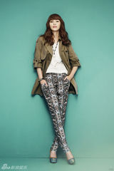 组图：韩国女演员金静华冬装写真曝光展可爱魅力